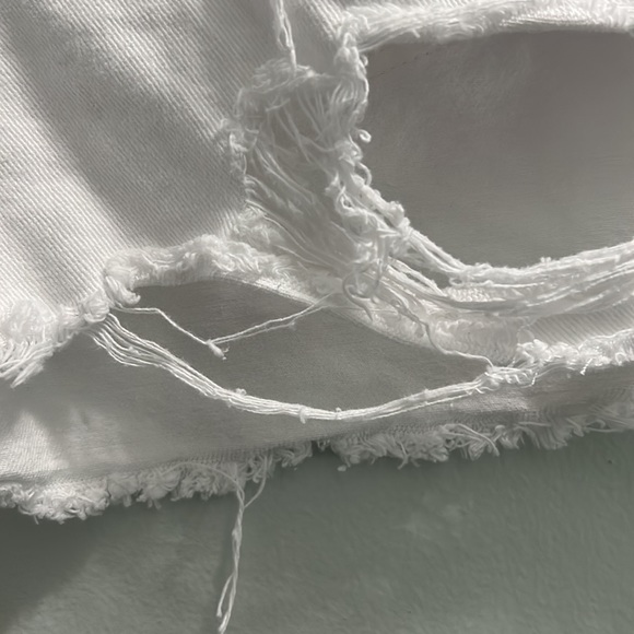 COPY - # 26NWT FREE PEOPLE WE THE FREE MAGGIE MID RISE SHORTS IN SIZE 26 and SI… - Picture 8 of 8